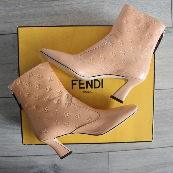 Fendi Ffreedom Karligraphy Blush Beige Leather Square Toe Ankle Boots. With